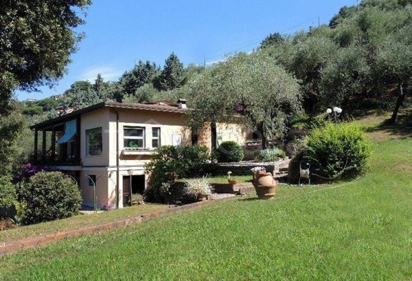 casa indipendente in vendita a Lerici