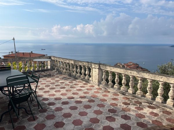 casa indipendente in vendita a Lerici in zona La Serra
