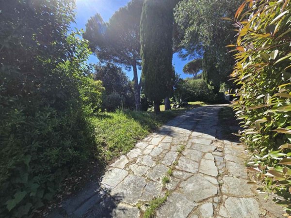 appartamento in vendita a Lerici in zona Pugliola
