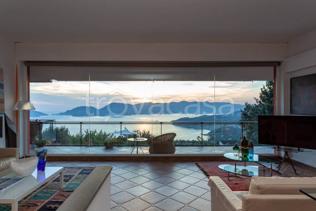 casa indipendente in vendita a Lerici in zona La Serra