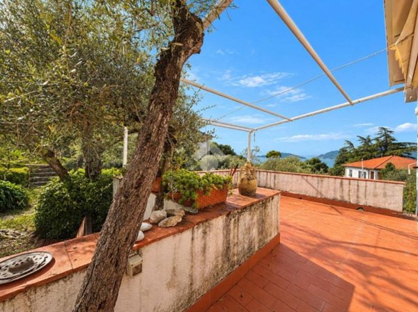 appartamento in vendita a Lerici in zona La Serra