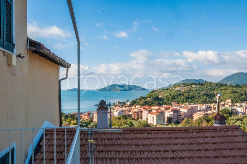 appartamento in vendita a Lerici in zona San Terenzo