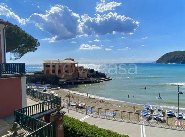 casa indipendente in vendita a Levanto