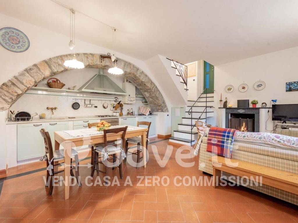 casa indipendente in vendita a Levanto in zona Lavaggiorosso