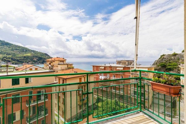 appartamento in vendita a Levanto in zona Mesco