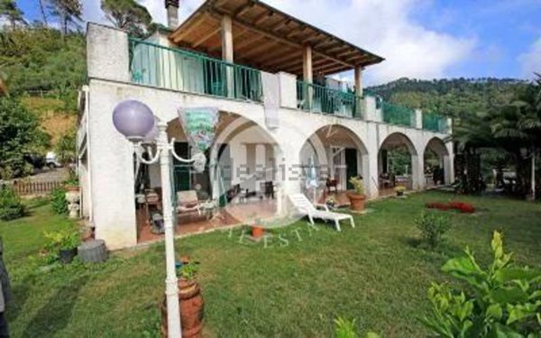 casa indipendente in vendita a Levanto