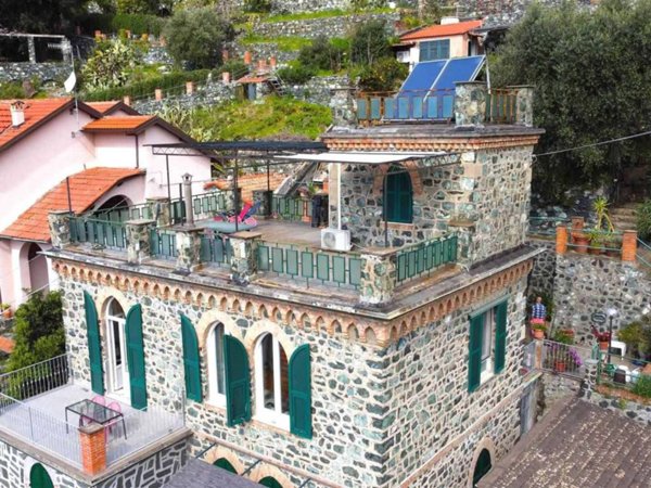 casa indipendente in vendita a Levanto