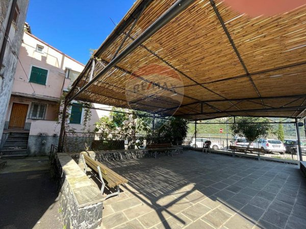 appartamento in vendita a Levanto in zona Montale