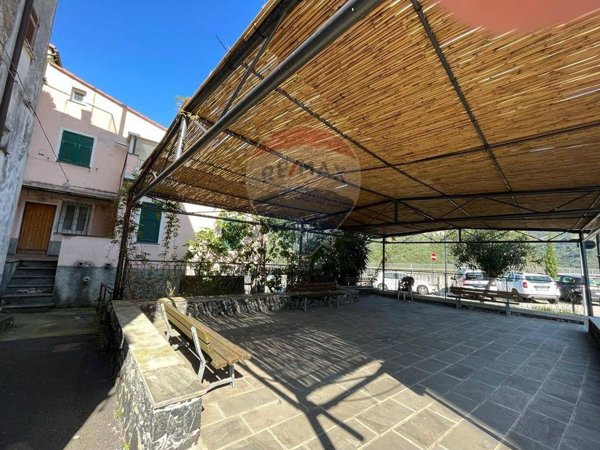 appartamento in vendita a Levanto in zona Montale