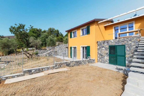 casa indipendente in vendita a Levanto