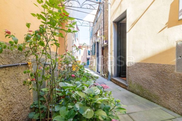 casa indipendente in vendita a Levanto in zona Vignana