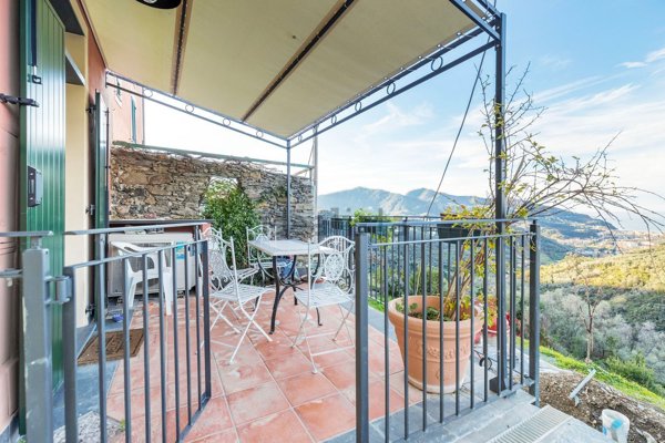 appartamento in vendita a Levanto in zona Vignana