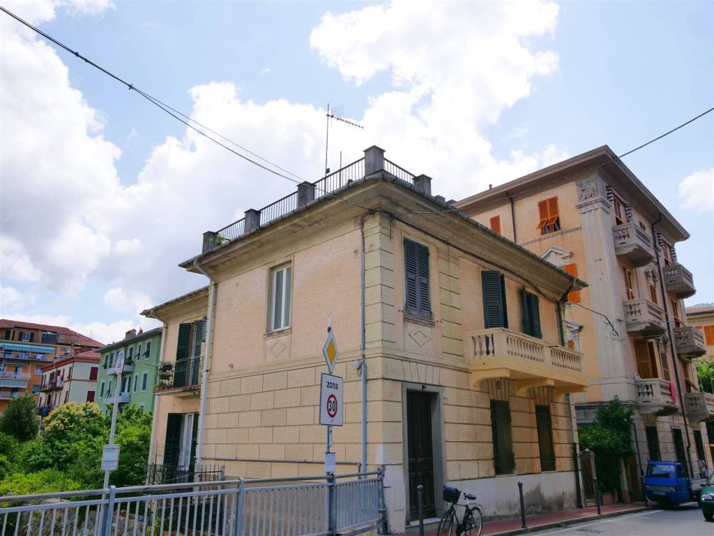 appartamento in vendita a Levanto