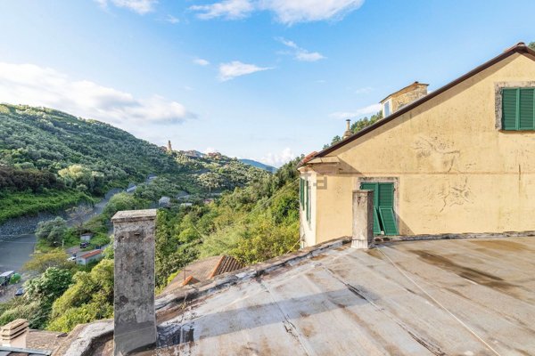 appartamento in vendita a Levanto in zona Casella