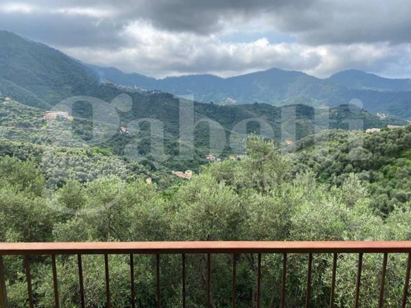 casa indipendente in vendita a Levanto in zona Montale