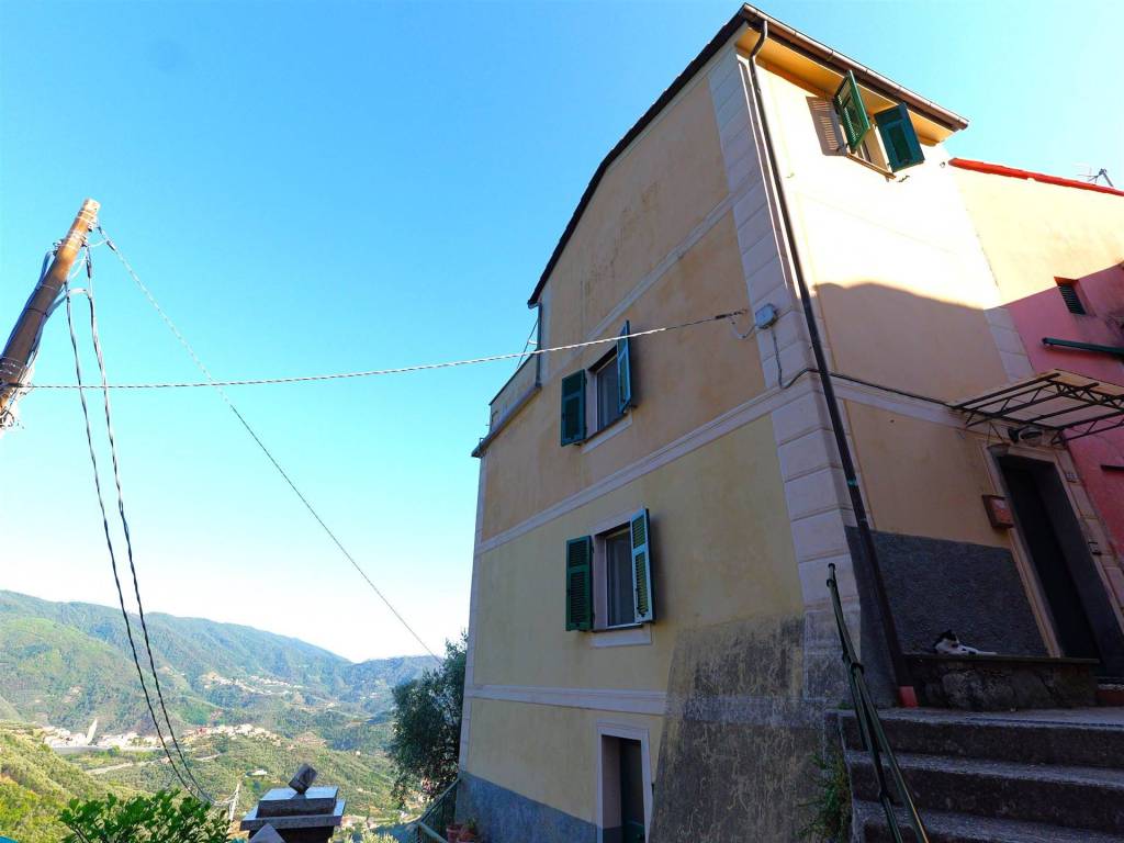 casa indipendente in vendita a Levanto in zona Lavaggiorosso