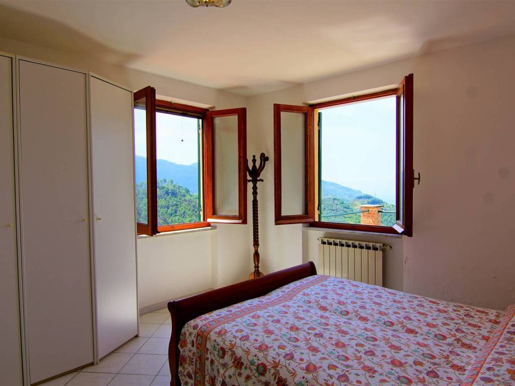 appartamento in vendita a Levanto in zona Pastine