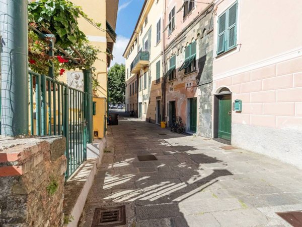 appartamento in vendita a Levanto in zona Mesco