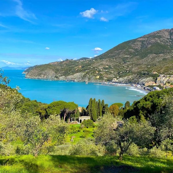 casa indipendente in vendita a Levanto in zona Montale