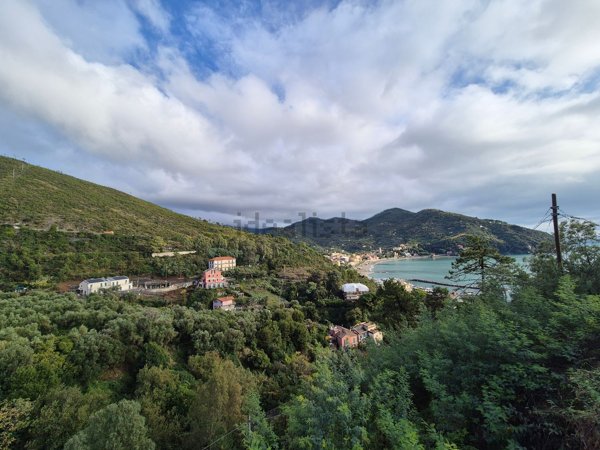 casa indipendente in vendita a Levanto
