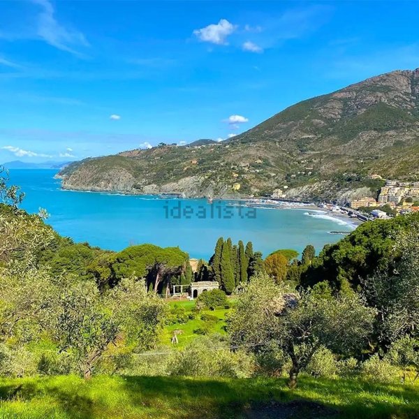 casa indipendente in vendita a Levanto in zona Montale