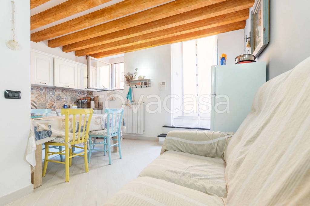 casa indipendente in vendita a Levanto in zona Lavaggiorosso