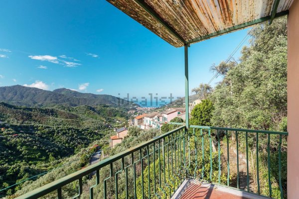 casa indipendente in vendita a Levanto in zona Vignana