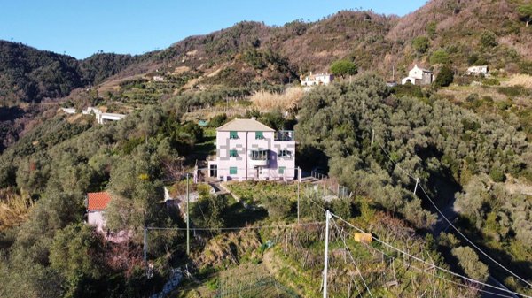 casa indipendente in vendita a Levanto
