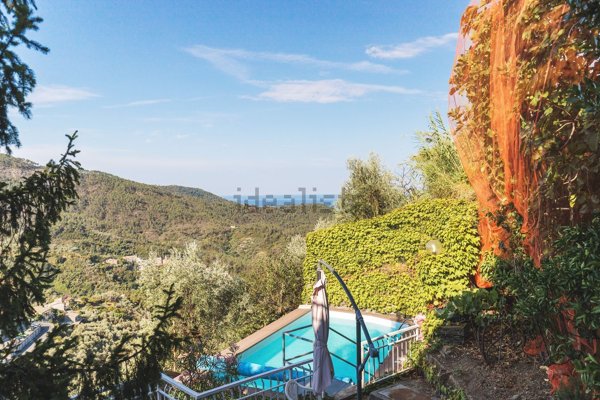 casa indipendente in vendita a Levanto in zona Chiesanuova