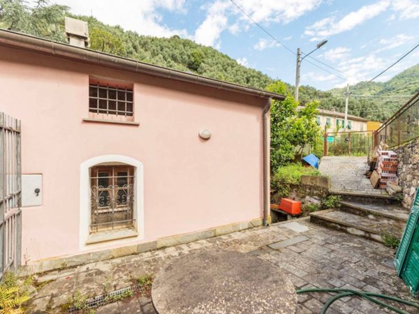 casa indipendente in vendita a Levanto