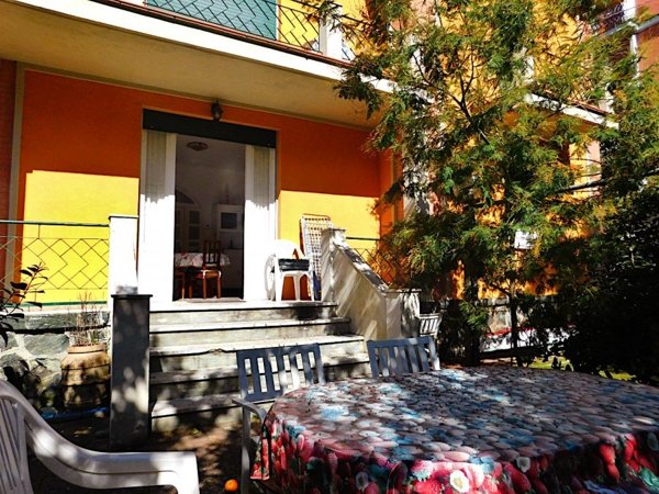 casa indipendente in vendita a Levanto in zona Dosso