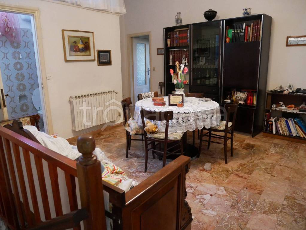casa indipendente in vendita a Levanto in zona Lizza