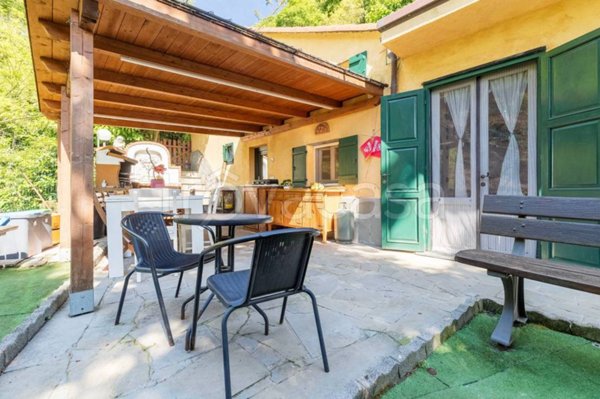 casa indipendente in vendita a Levanto in zona Pastine