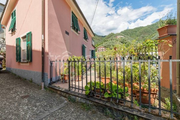 casa indipendente in vendita a Levanto in zona Legnaro