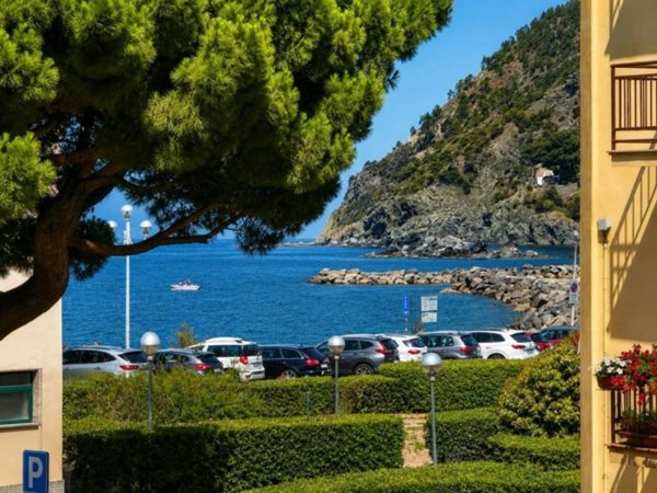 appartamento in vendita a Levanto in zona Mesco