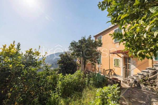 casa indipendente in vendita a Levanto in zona Pastine