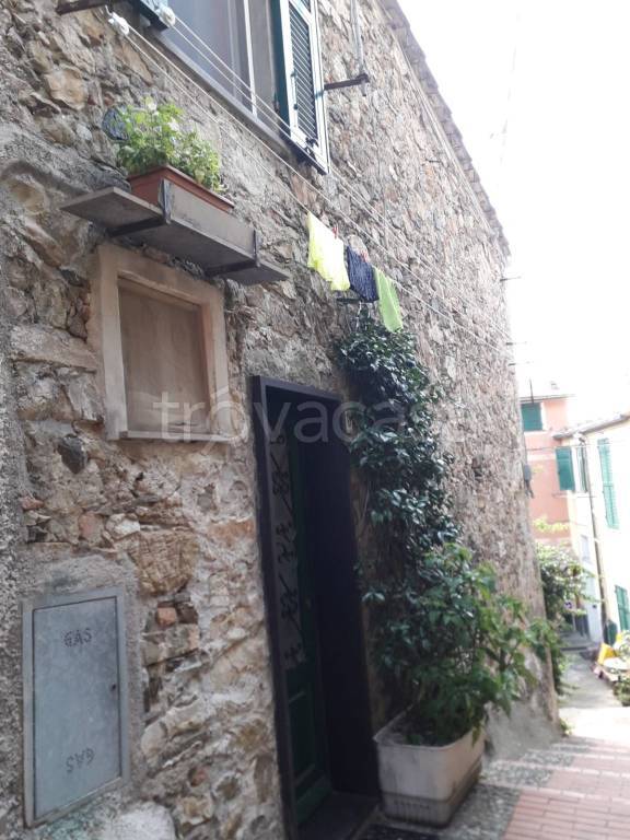 appartamento in vendita a Levanto in zona Lavaggiorosso