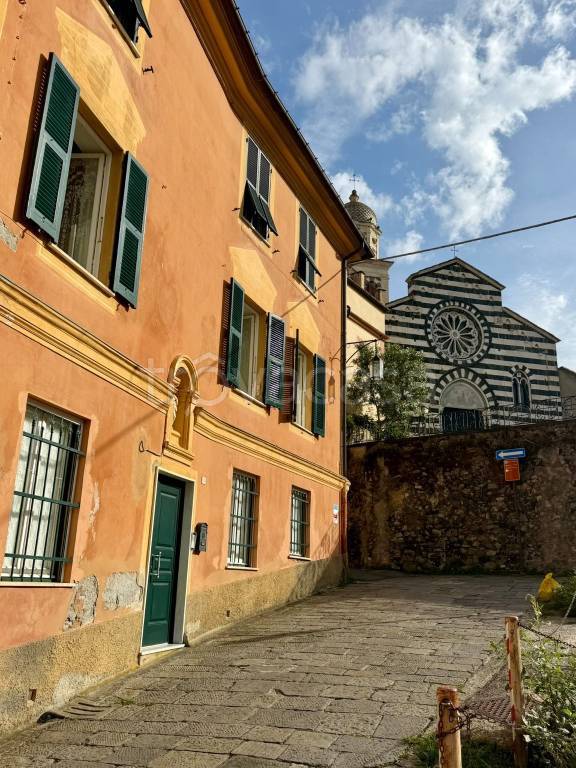 appartamento in vendita a Levanto in zona Mesco