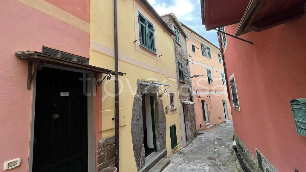 casa indipendente in vendita a Levanto in zona Chiesanuova
