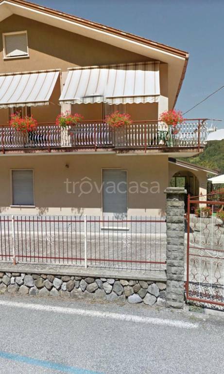 appartamento in vendita a Maissana