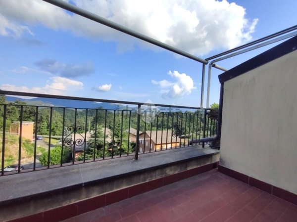 appartamento in vendita a Maissana in zona Tavarone