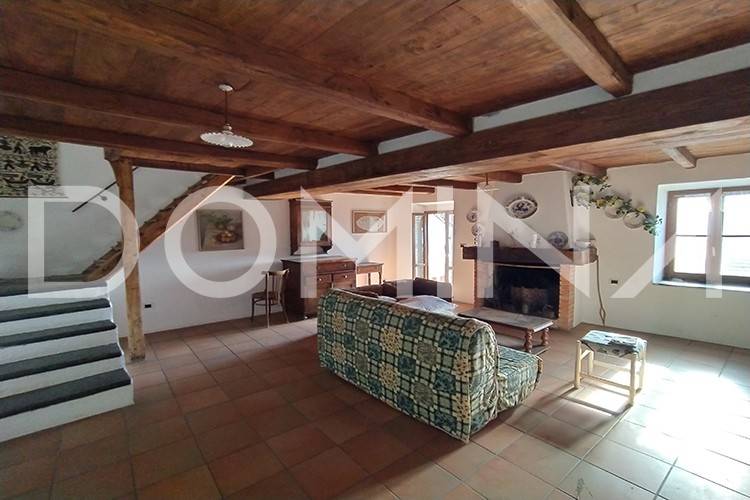 casa indipendente in vendita a Maissana in zona Cembrano