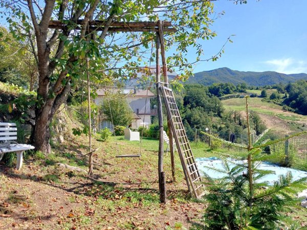 casa indipendente in vendita a Maissana