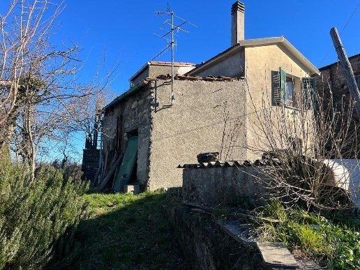 appartamento in vendita a Maissana in zona Torza