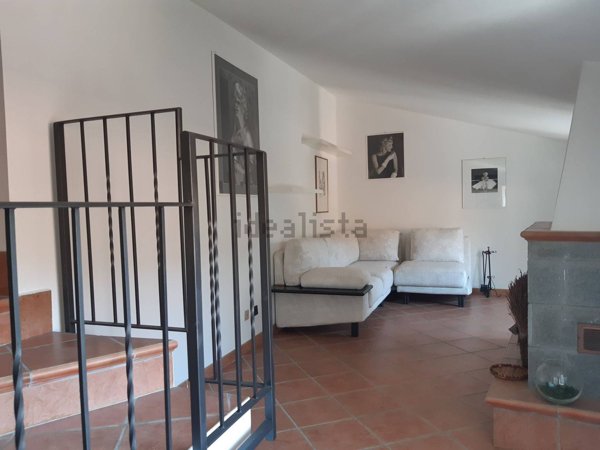 casa indipendente in vendita a Maissana in zona Torza