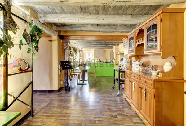 negozio in vendita a Maissana in zona Ossegna