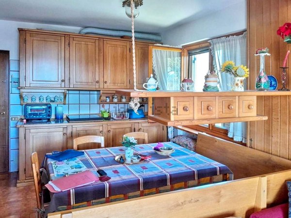 appartamento in vendita a Maissana in zona Tavarone