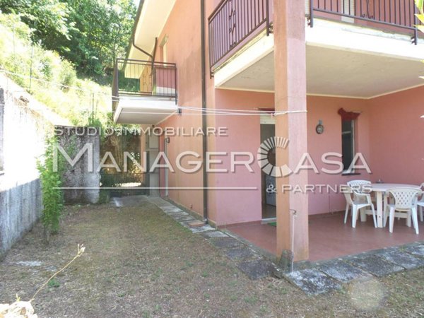 appartamento in vendita a Maissana in zona Tavarone