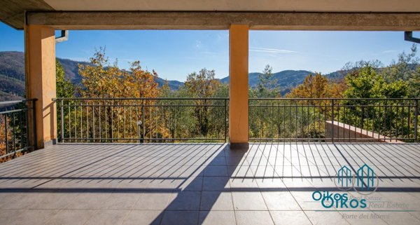 casa indipendente in vendita a Monterosso al Mare
