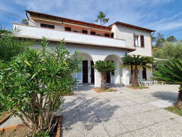 casa indipendente in vendita a Monterosso al Mare